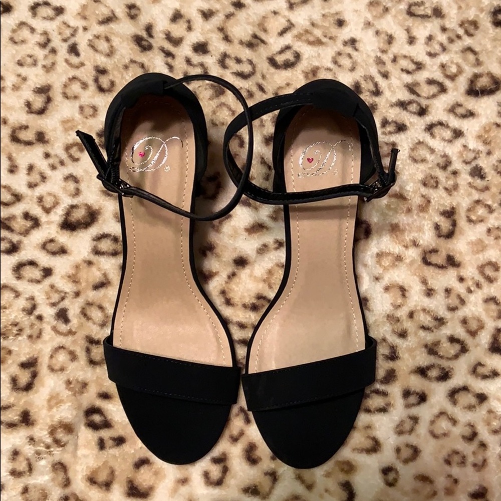 Delicious Brand Heels